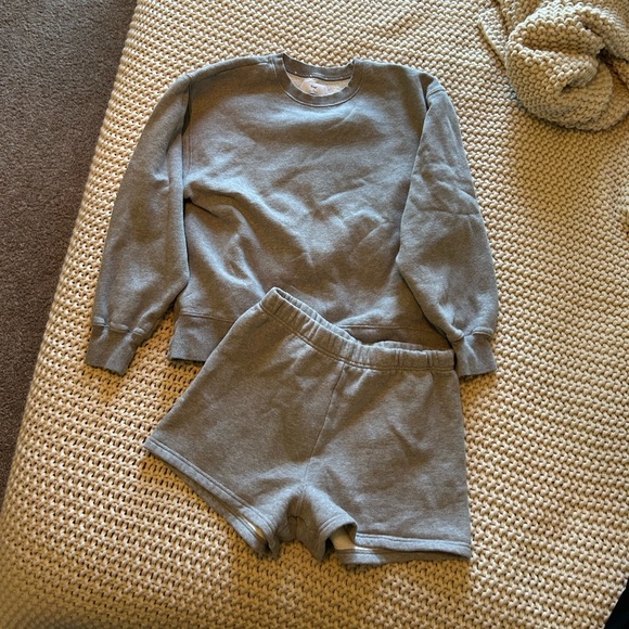 Aritzia Sweaters - Aritzia Sweater Set